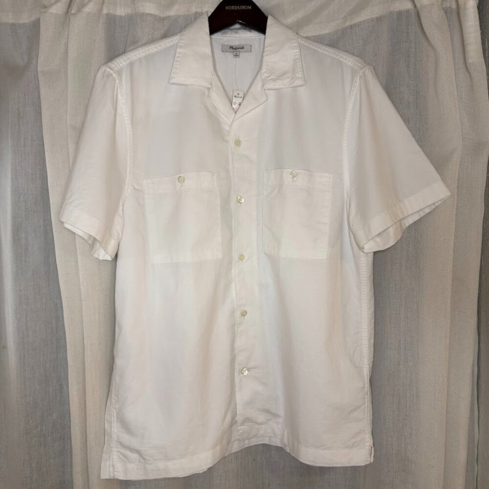 Madewell Short Sleeve Button-Up Shirt Size:‎ Medium (NWT)